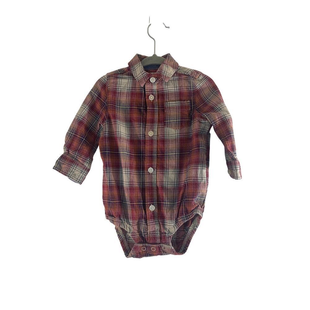 OSHKOSH B’GOSH Boy’s 2 Piece Long Sleeve Onesie and Jean Set / Size: 12 Months